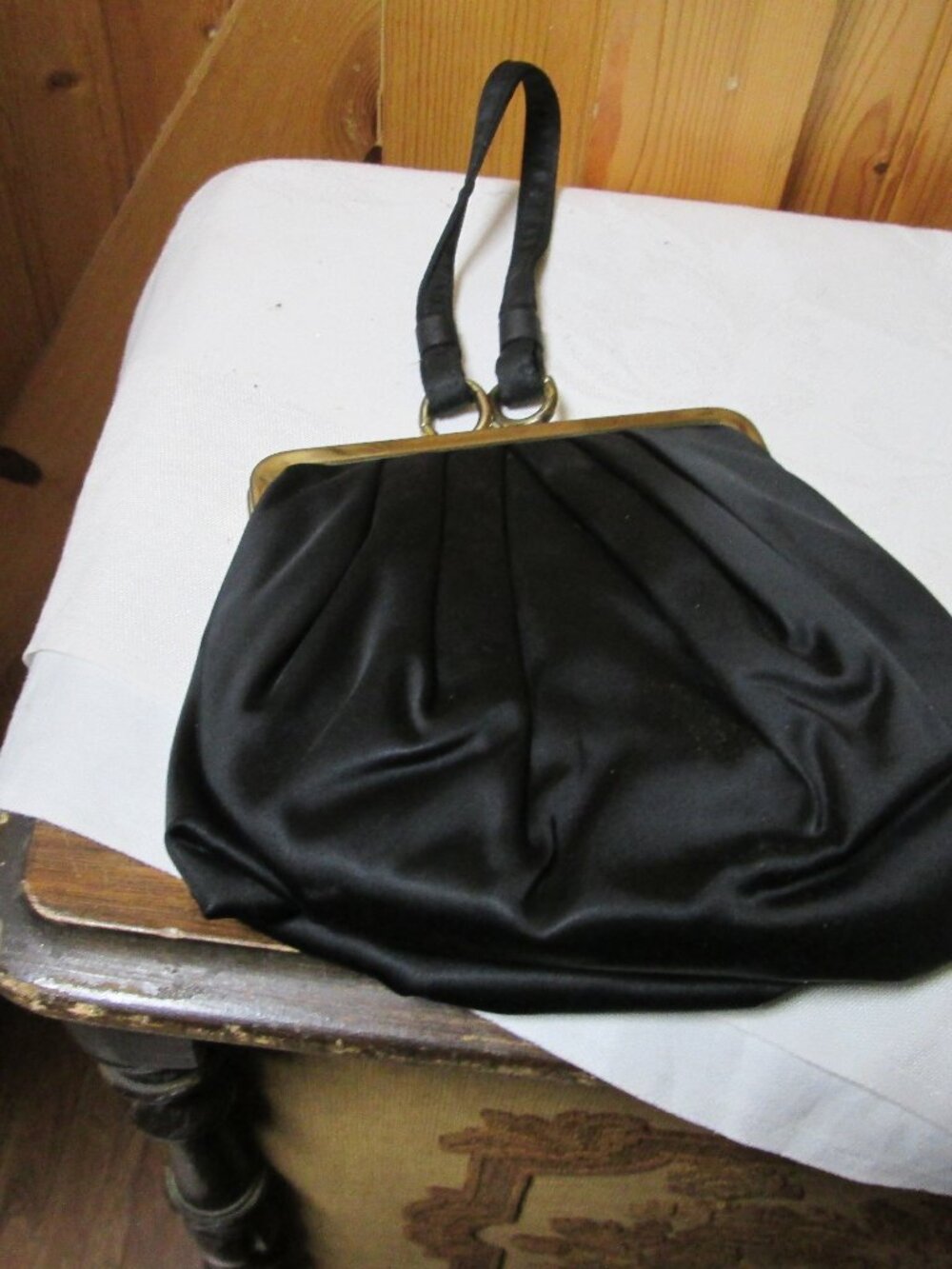 vtg unique H&L fabric satin lined evening bag inside coin bag unique kiss lock